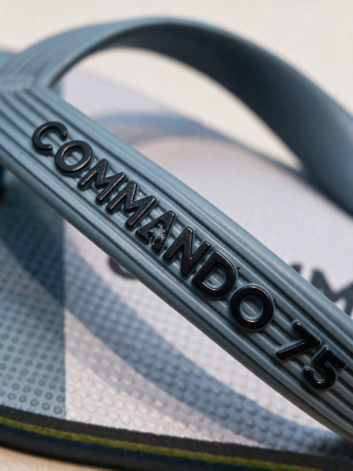 Tongs COMMANDO 75 – Gris &amp; Blanc