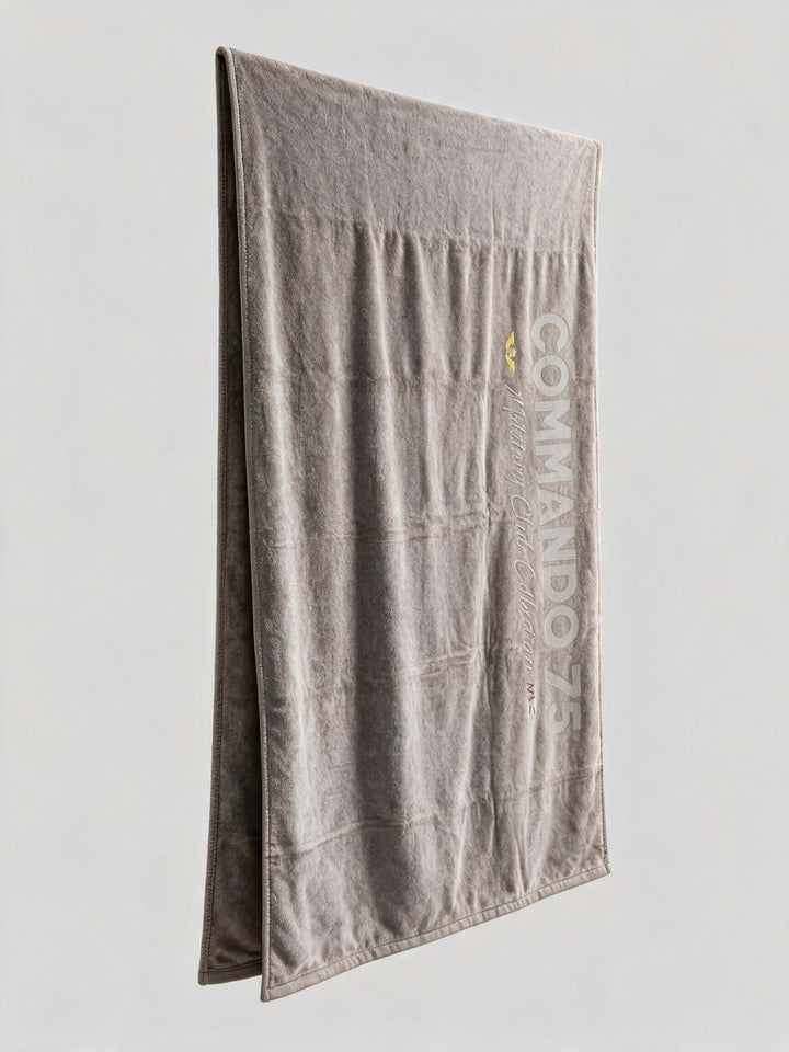 Serviette "Militari Club Collection" Gris – Commando75